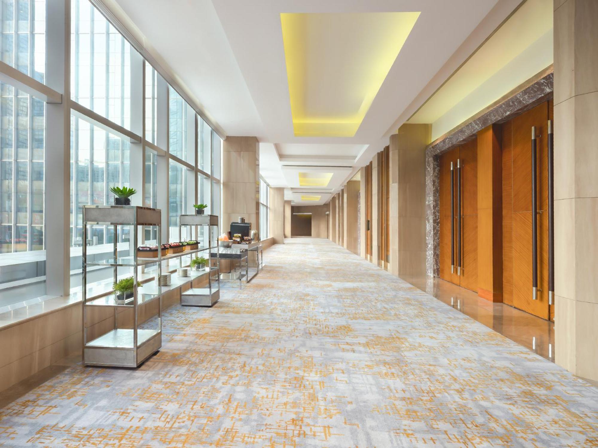 โรงแรมเชราตันกวางโจว โรงแรม 5*